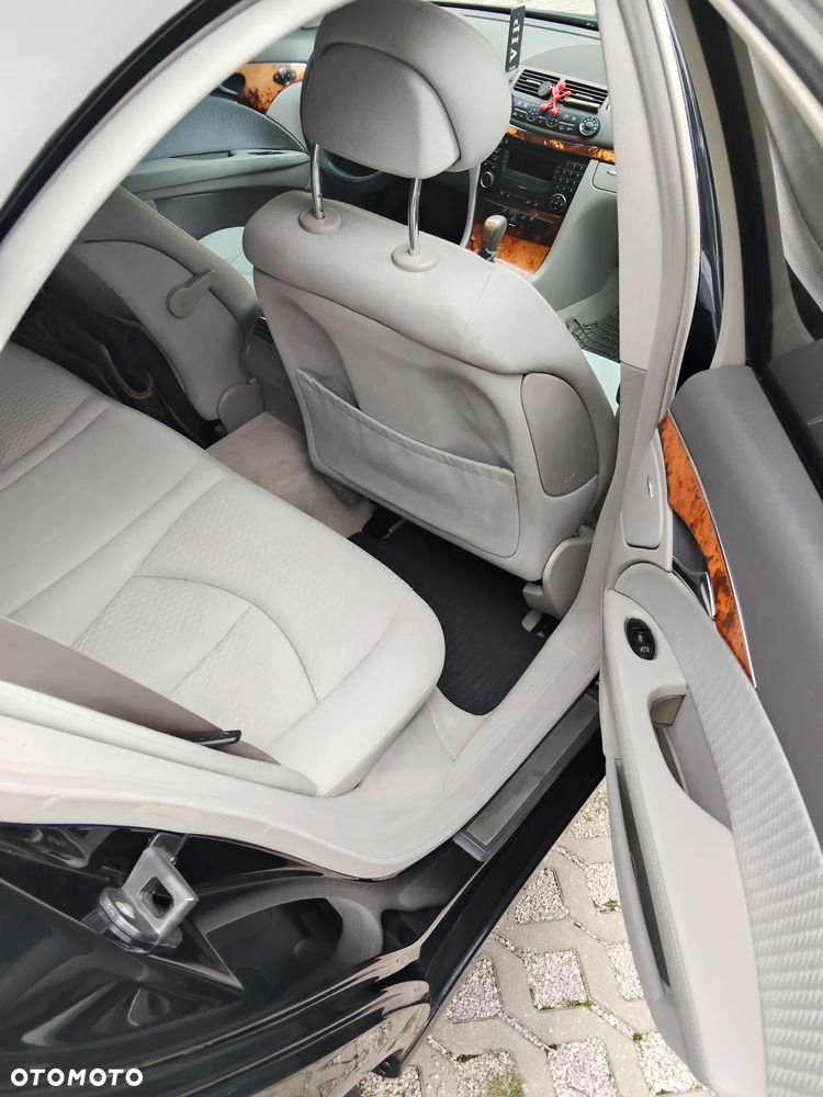 Mercedes-Benz Klasa E 280 CDI Elegance DPF - 4