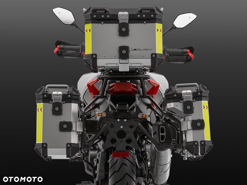 QJMOTOR SRT900SX - 4