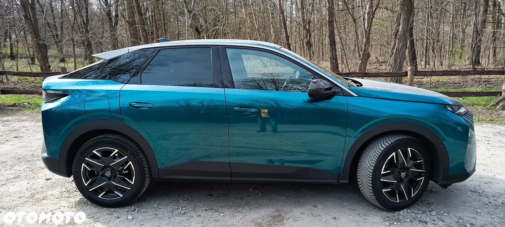 Peugeot 3008 1.2 PureTech mHEV Allure Pack S&S e-DCS6 - 8