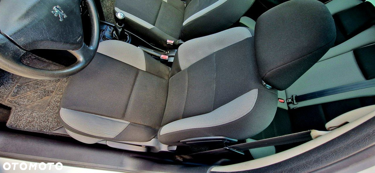 Peugeot 207 1.6 HDi 16V U Move - 37