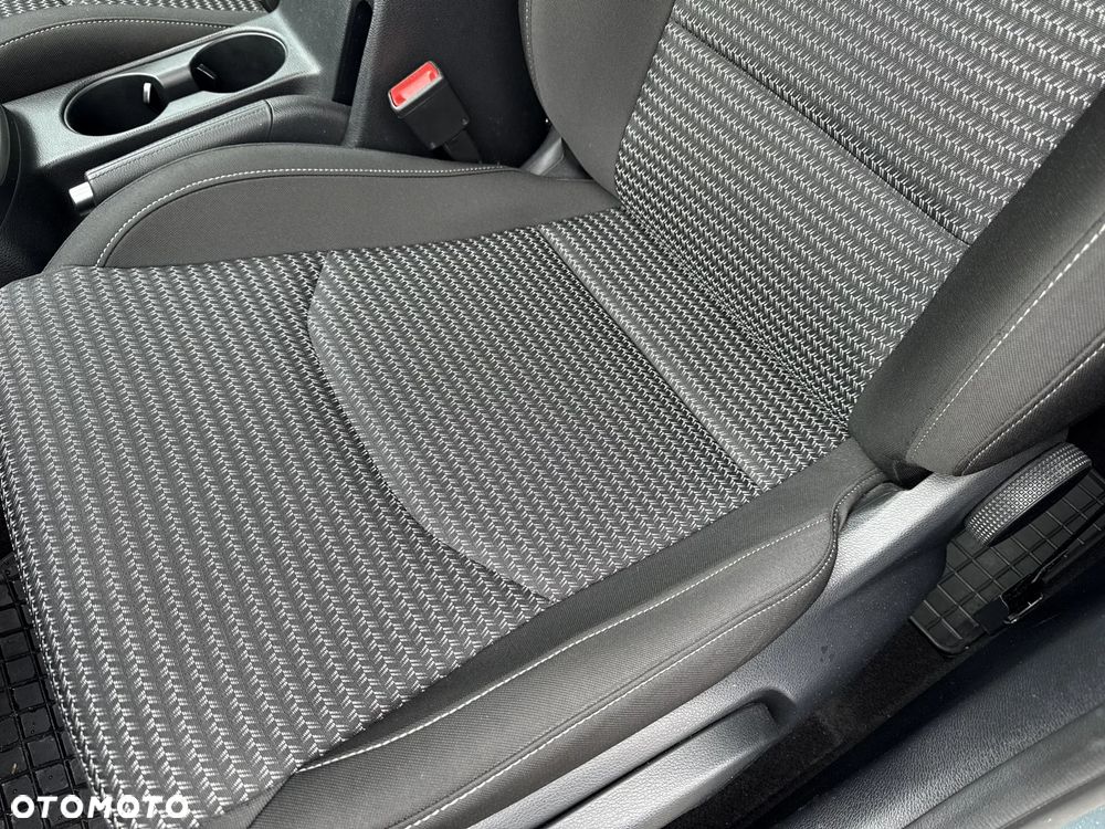 Kia Ceed 1.5 T-GDI M DCT - 12