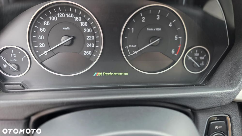 BMW Seria 3 318d Sport Line - 23