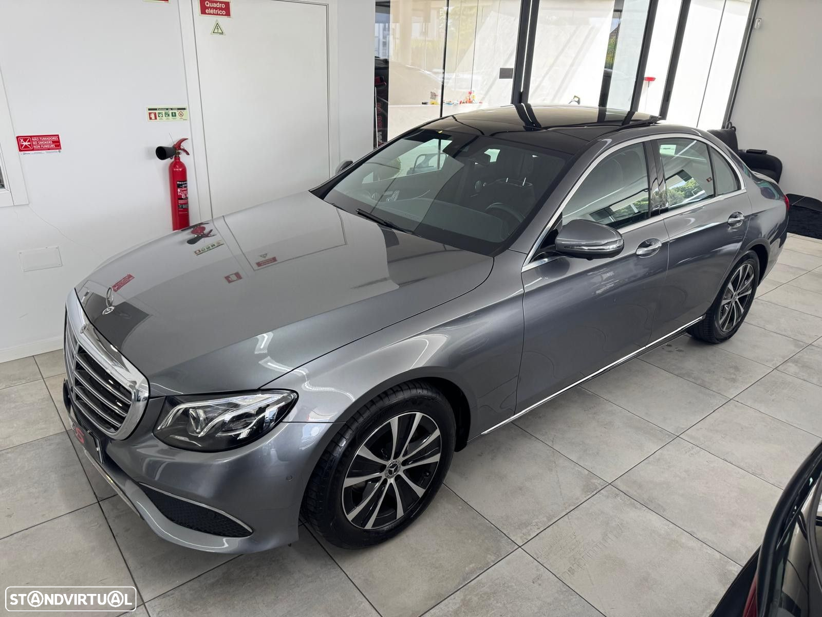 Mercedes-Benz E 220 d Exclusive - 3