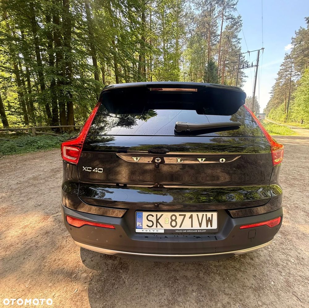 Volvo XC 40 T3 R-Design - 8