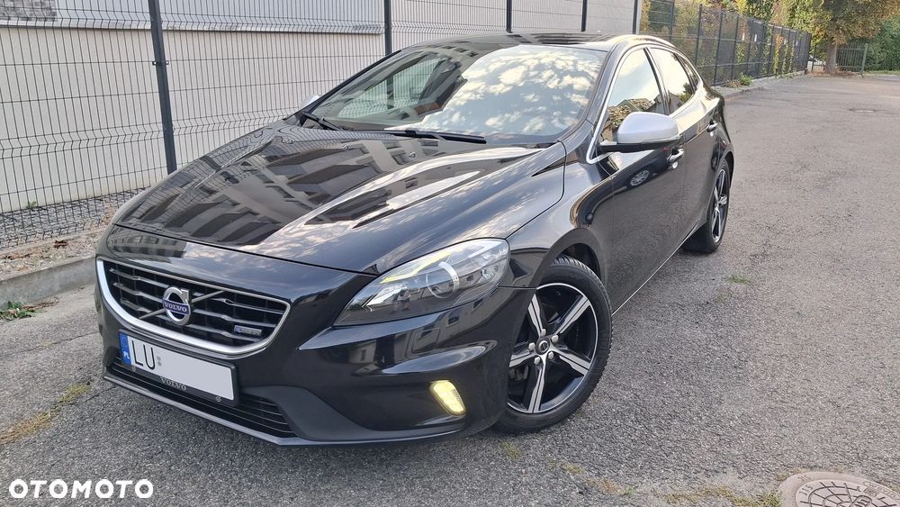 Volvo V40 D2 R Design - 1