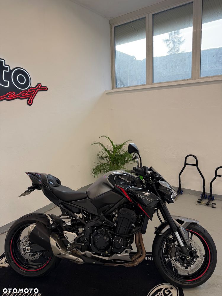 Kawasaki Z 900 - 6