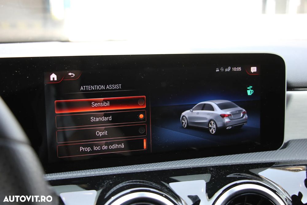 Mercedes-Benz A 180 d 7G-DCT AMG Line - 18