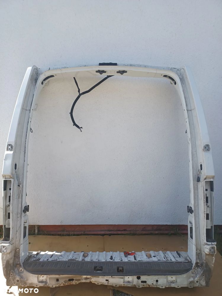 ĆWIARTKA PAS TYLNIN RENAULT MASTER III - 1