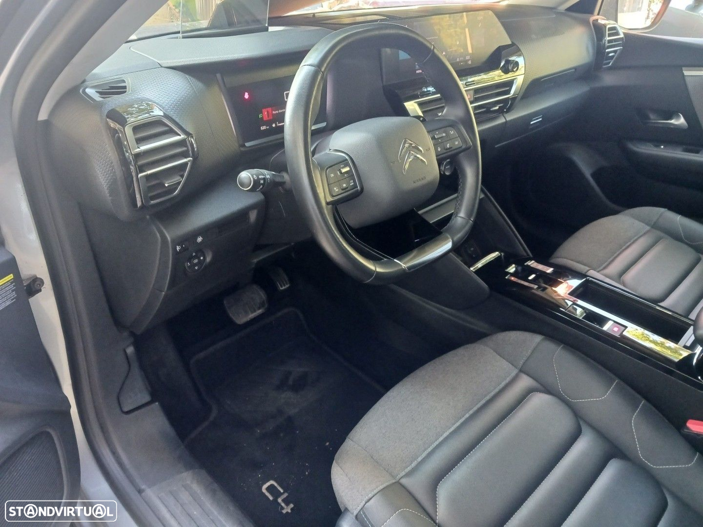 Citroën C4 1.5 BlueHDi Shine Pack EAT8 - 29