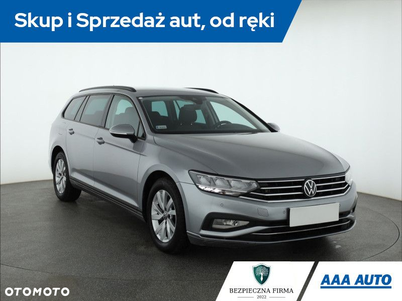 Volkswagen Passat - 2
