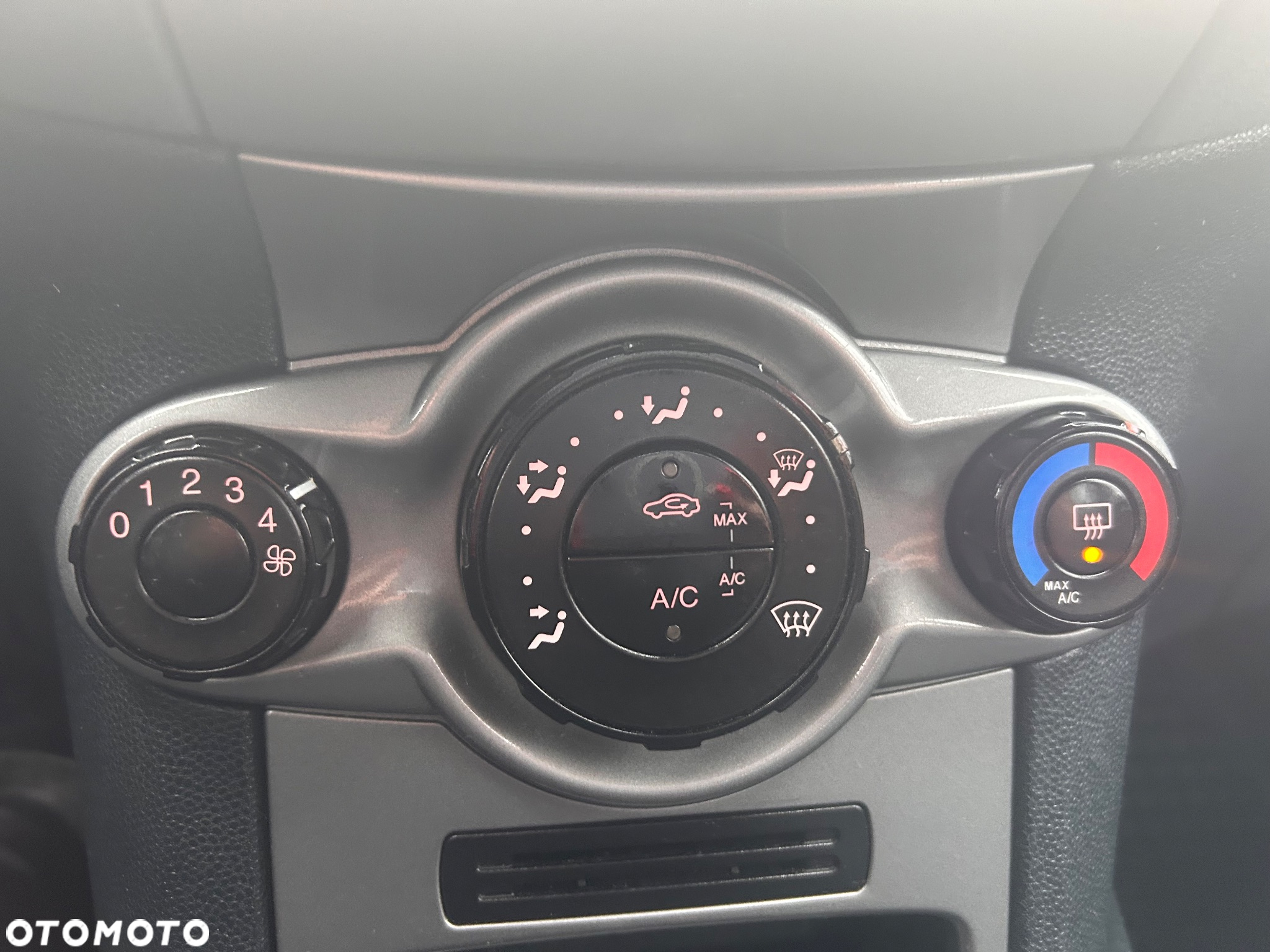 Ford Fiesta 1.4 TDCi Platinium X - 3