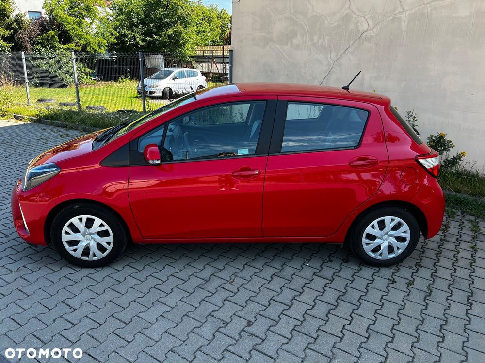 Toyota Yaris 1.5 Premium - 4