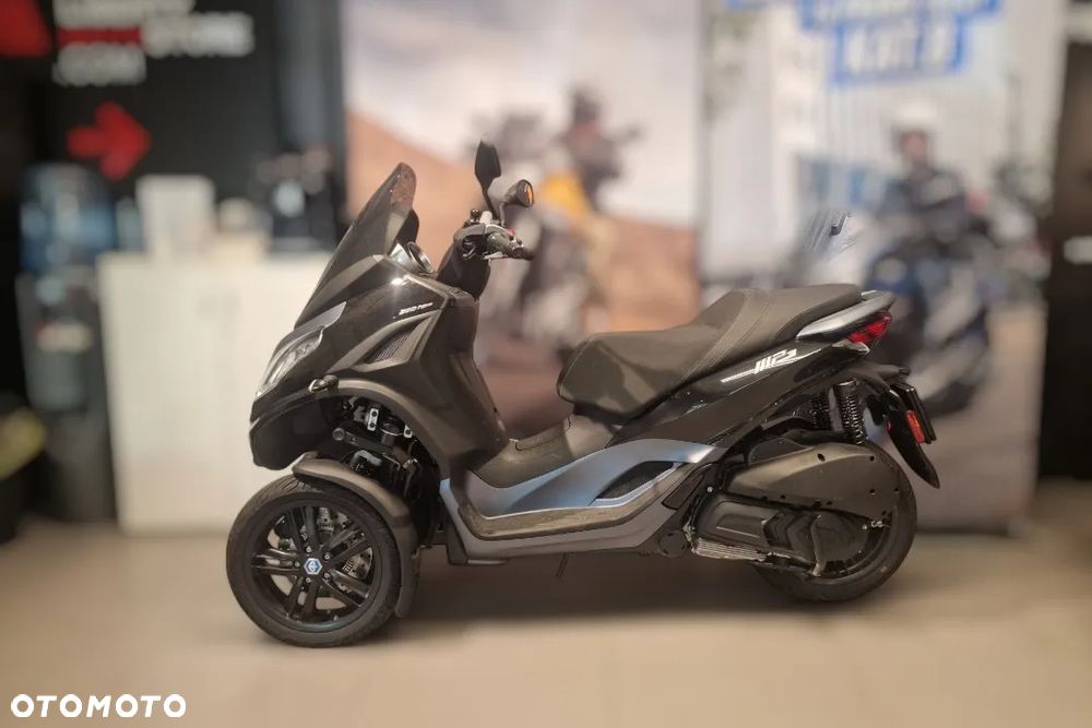 Piaggio MP-3 - 2