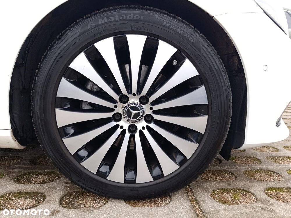 Mercedes-Benz Klasa E 220 d 4-Matic Exclusive - 10