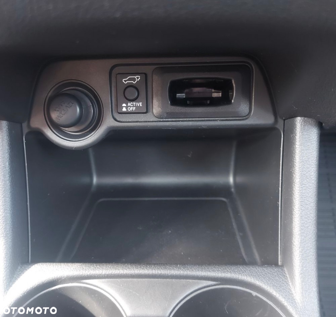 Mitsubishi Outlander 2.2 DI-D 4WD Automatik Diamant Edition - 26