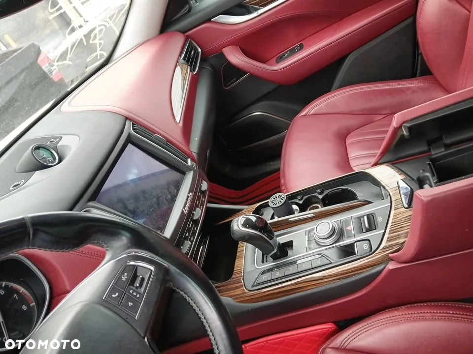 Maserati Levante Q4 - 28