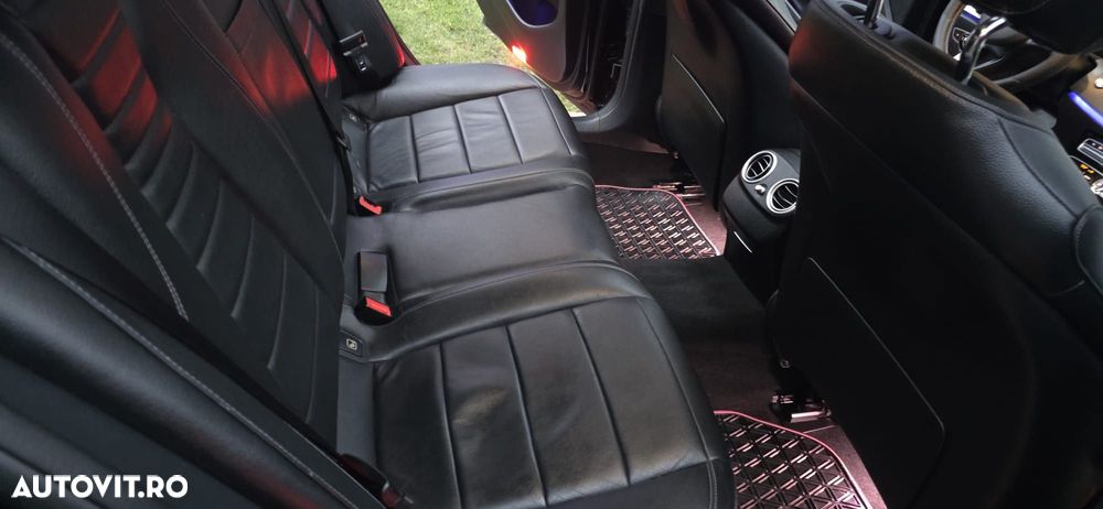 Mercedes-Benz E 220 d 9G-TRONIC AMG Line - 10