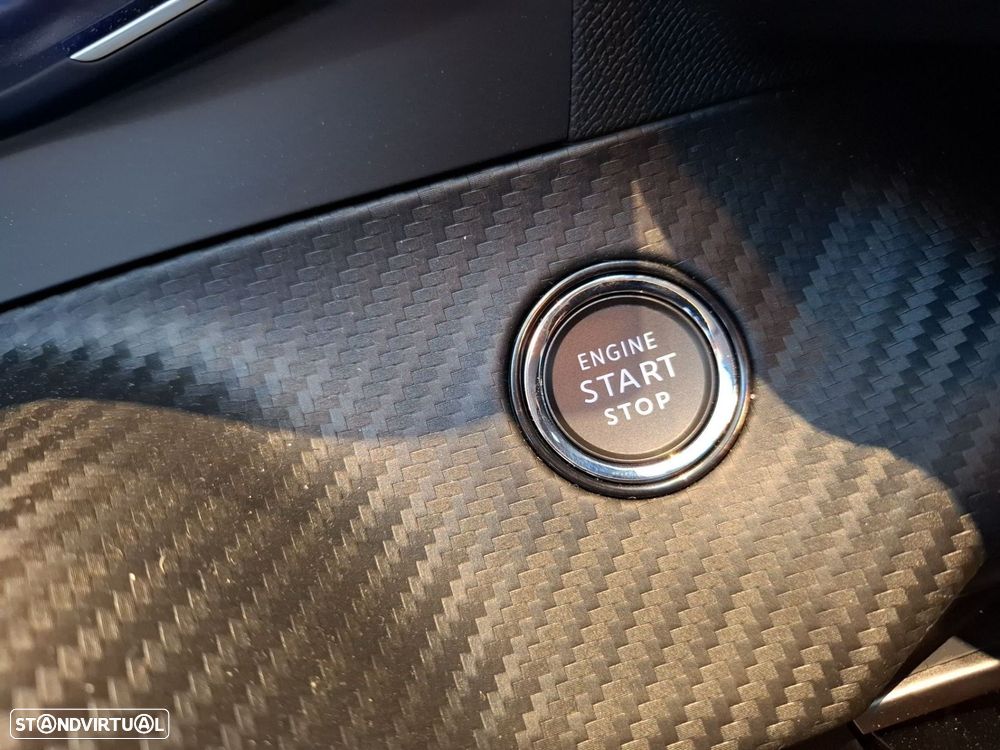 Peugeot e-208 50 kWh Allure — fotografia 18