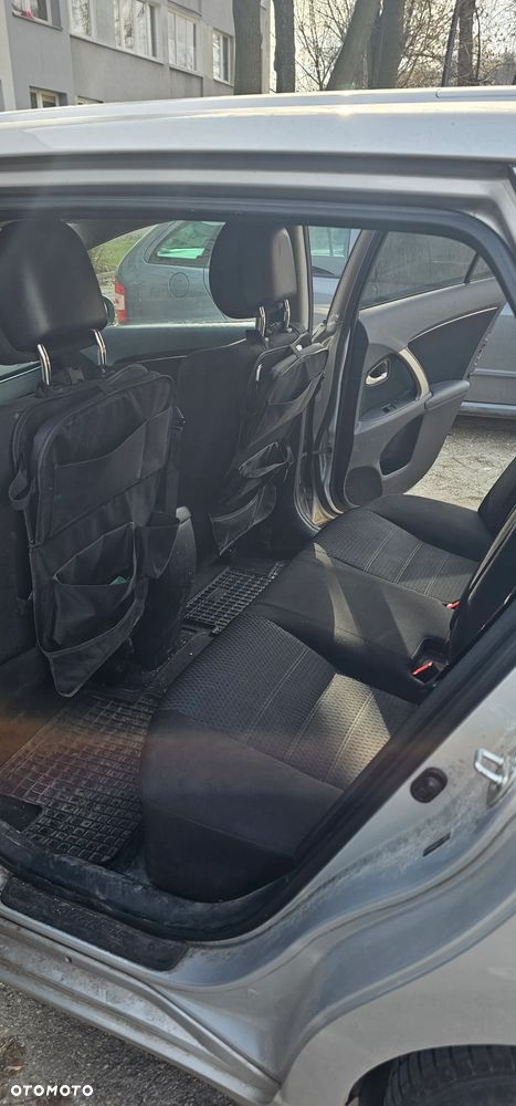 Toyota Avensis 2.0 D-4D Sol - 12