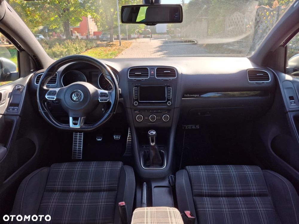Volkswagen Golf 2.0 TDI GTD - 9