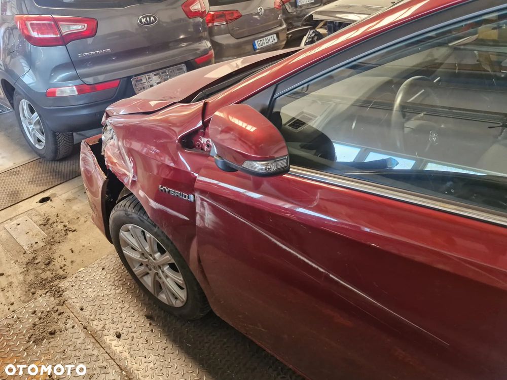 Toyota Auris 1.8 HSD Luna - 1