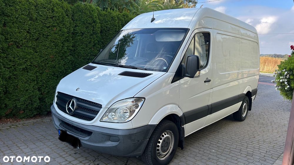 Mercedes-Benz Sprinter - 2