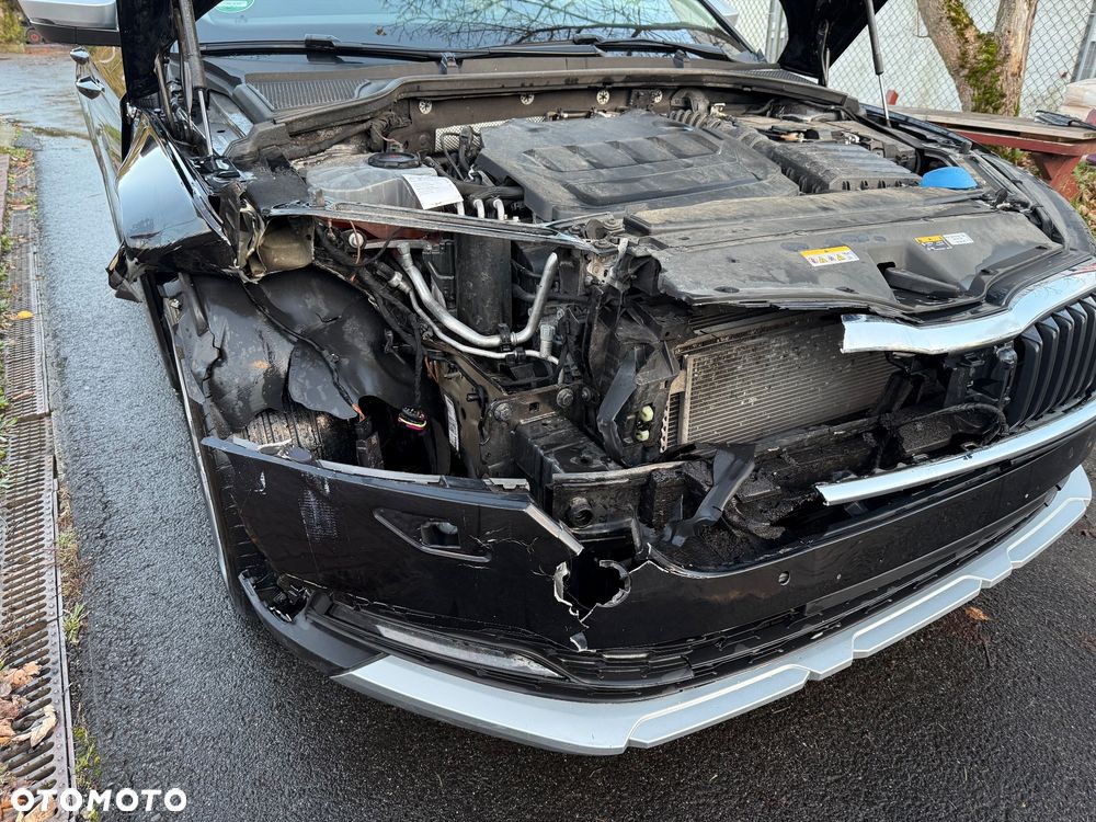 Skoda Octavia 2.0 TDI 4x4 Scout DSG - 16