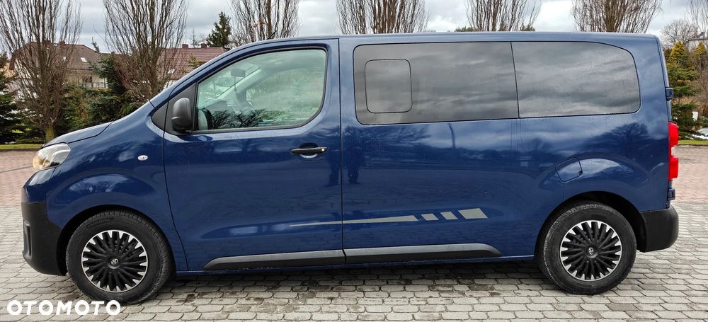 Toyota ProAce Kombi D-4D Medium 2,6t - 7