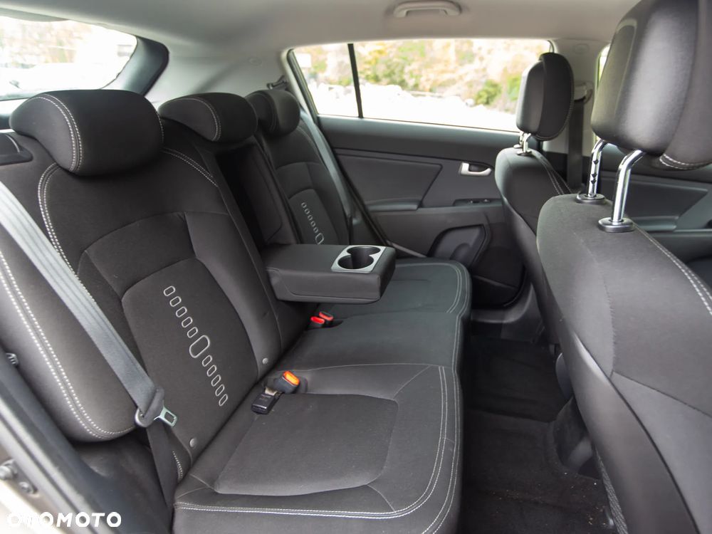 Kia Sportage 2.0 GDI 2WD Vision - 19