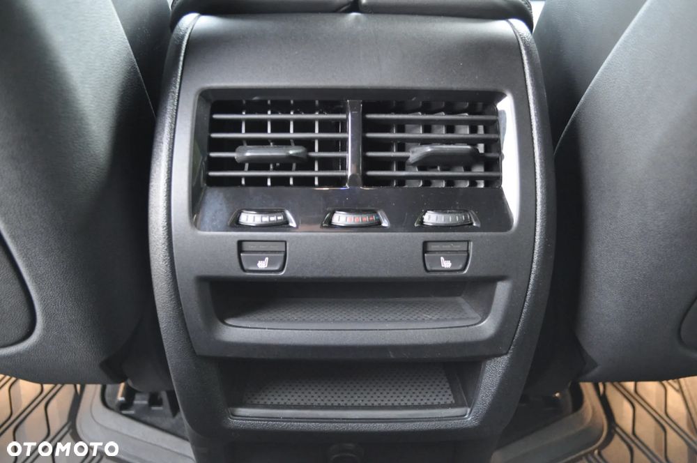 BMW X5 xDrive30d - 23
