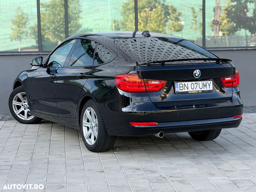 BMW Seria 3 318d Aut. Modern Line - 12