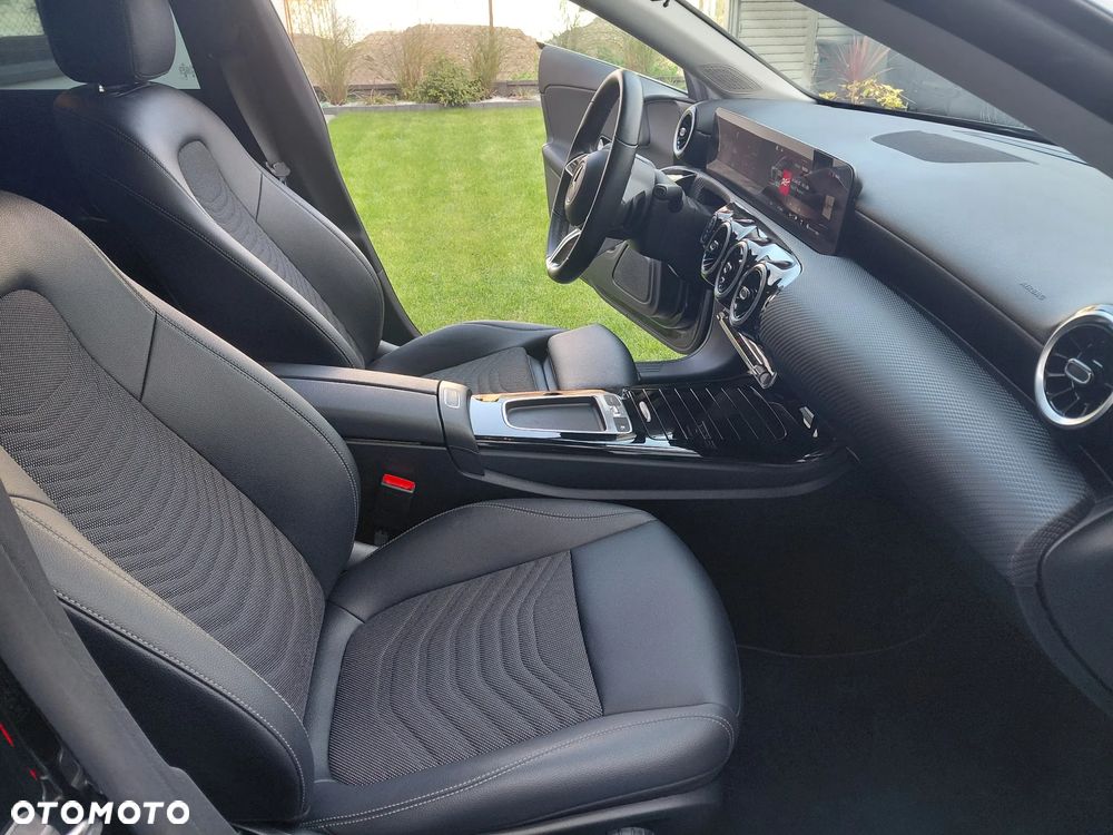 Mercedes-Benz CLA - 5