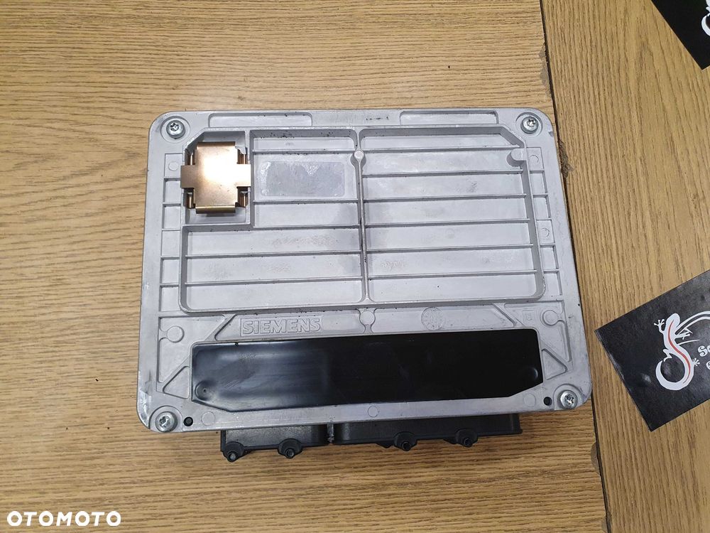 Komputer 3B0907557B Sterownik Moduł Silnika 1.6 8V Audi A4 B5 VW Passat B5 - 7