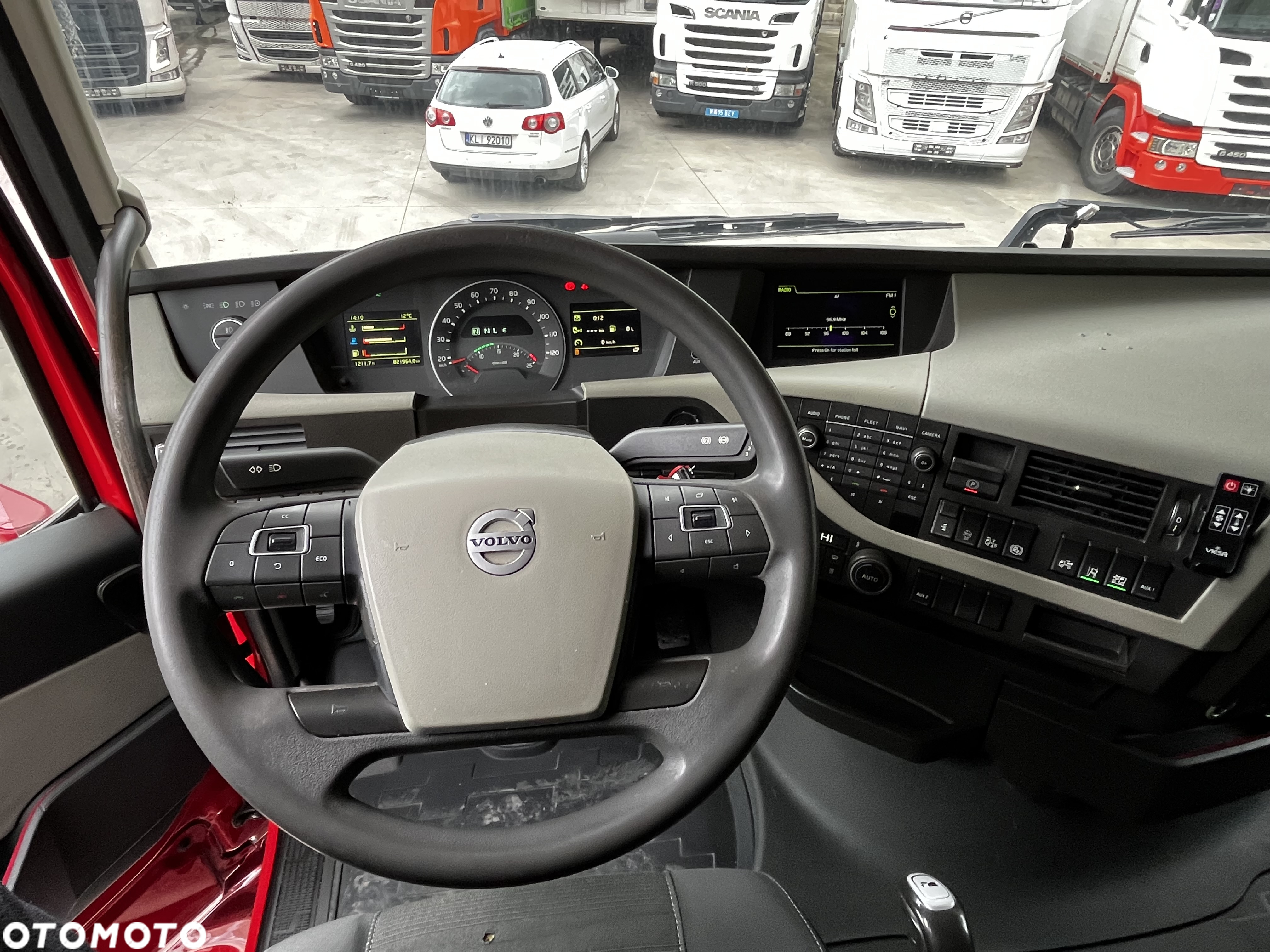 Volvo FH // Standard // 2018 // Duże zbiorniki // Klima postojowa // Radary // Idealny ! - 25