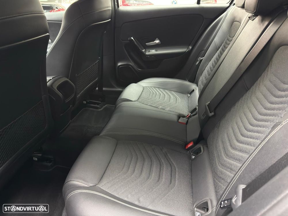 Mercedes-Benz A 180 d Progressive Aut. - 33