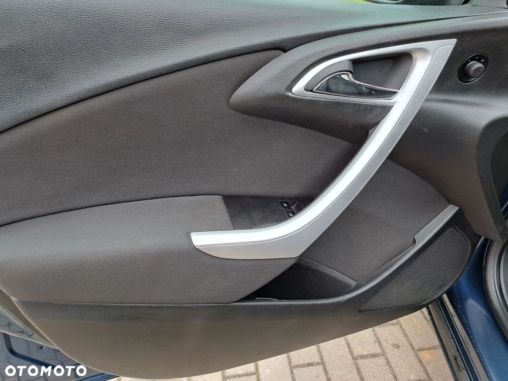 Opel Astra 1.4 ecoFLEX - 26