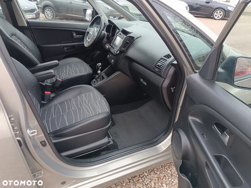 Kia Venga 1.4 CRDi 90 Business Line - 28