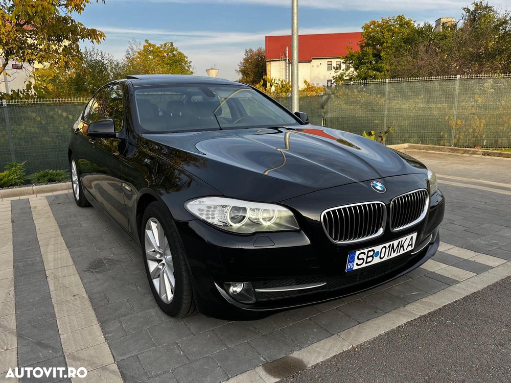 BMW Seria 5 528i - 1