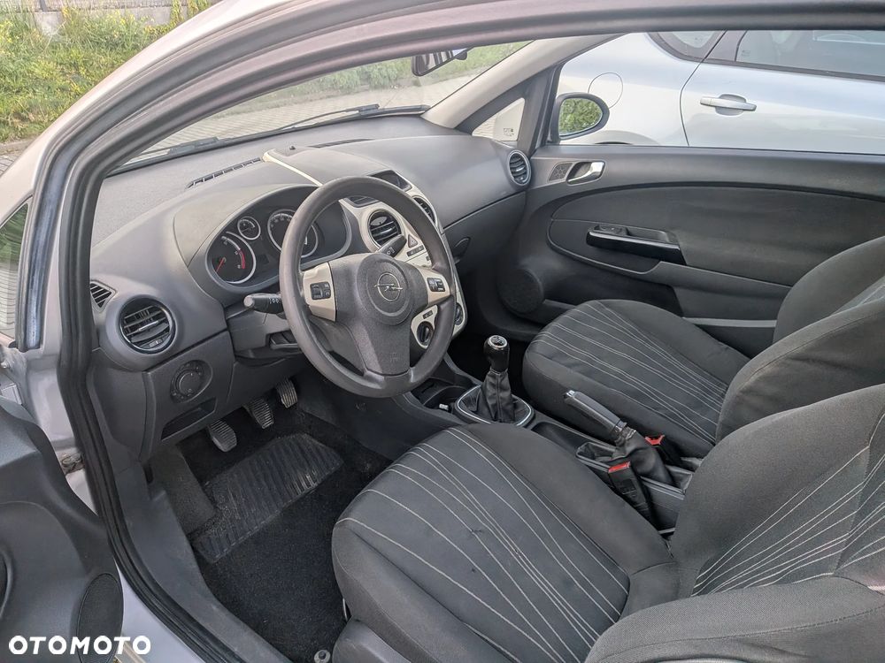 Opel Corsa - 6