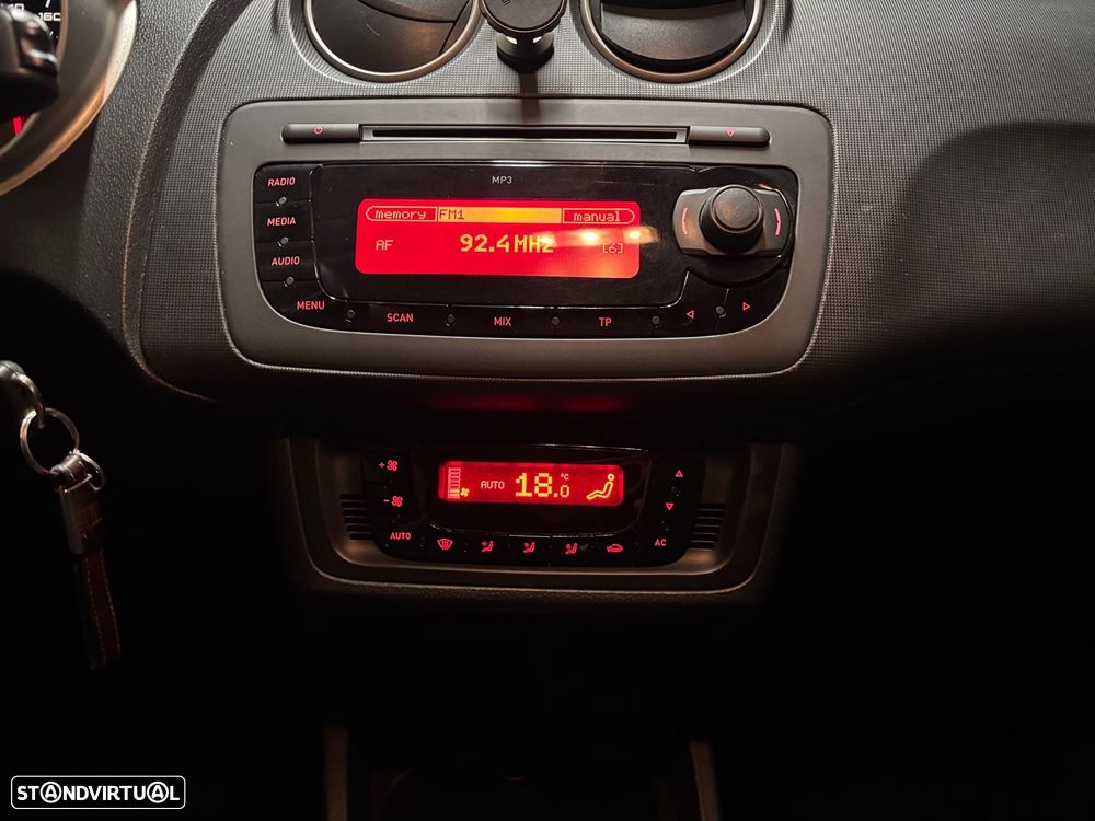 SEAT Ibiza 1.6 TDI Style DPF - 8