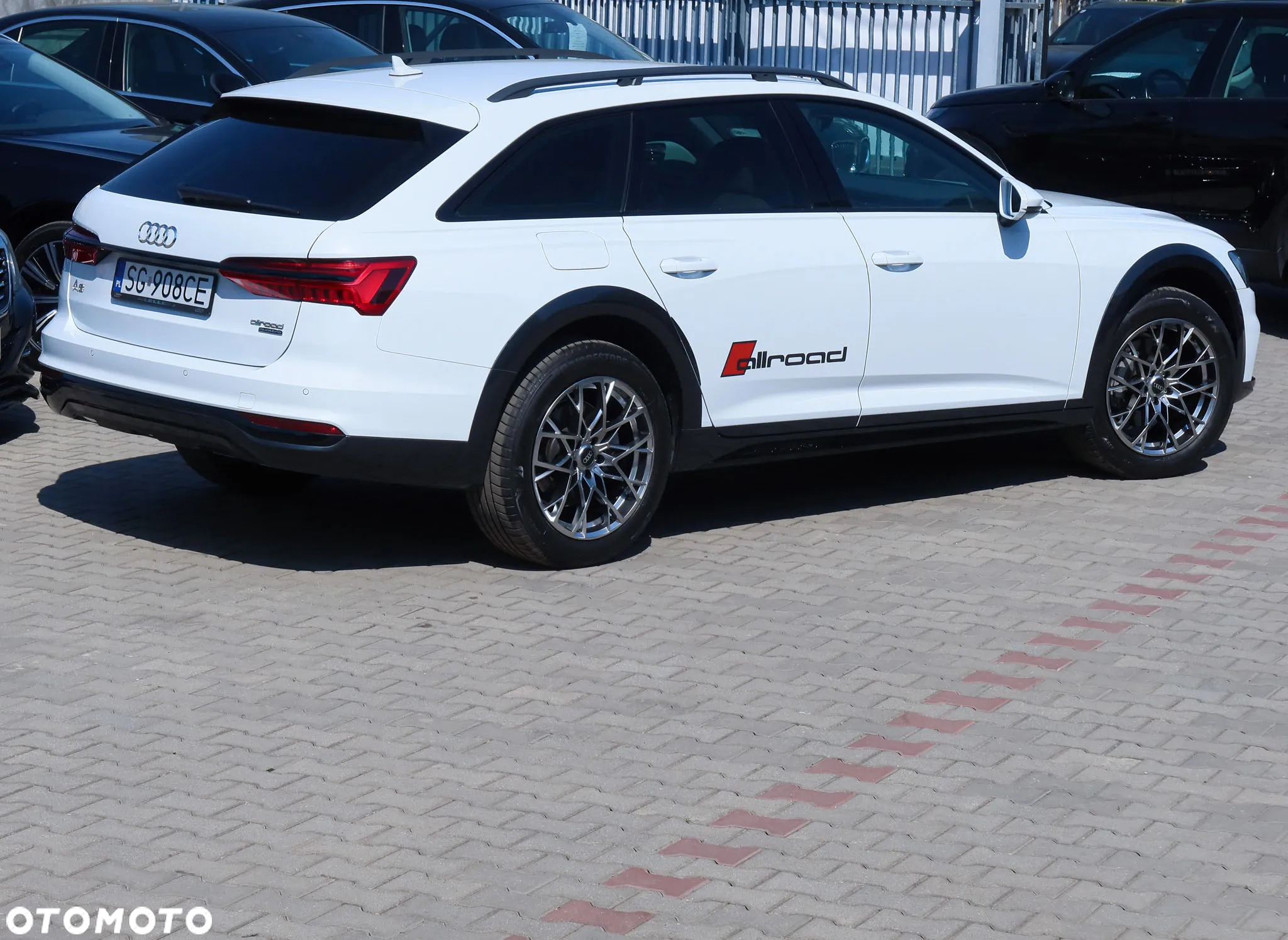 Audi A6 Allroad - 38