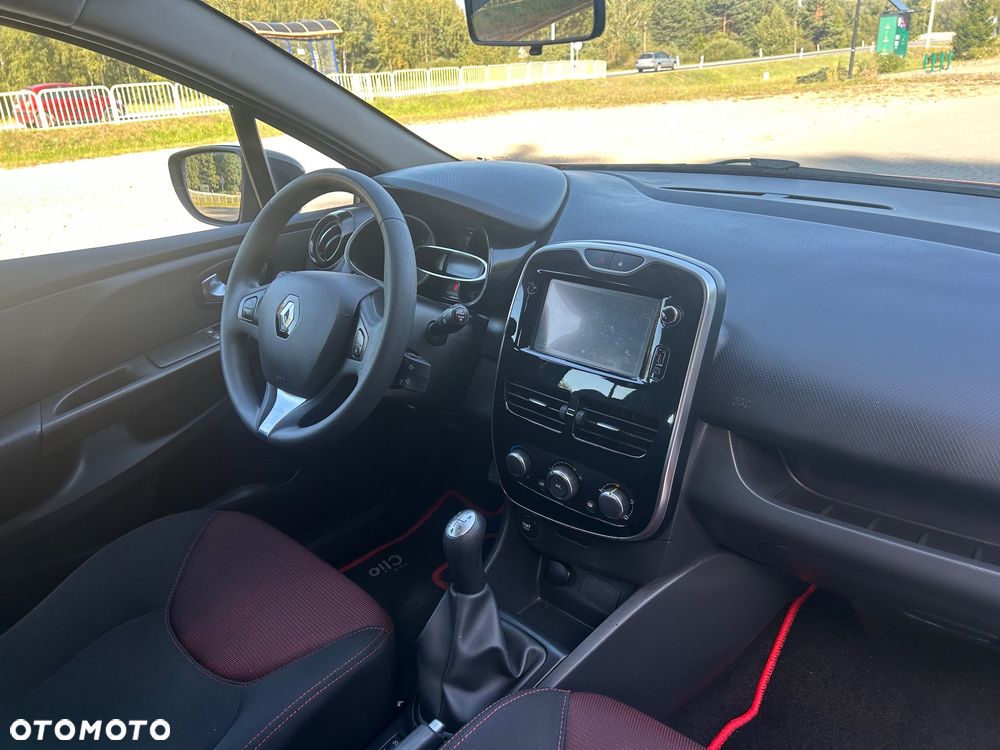 Renault Clio 1.2 16V Alize - 10