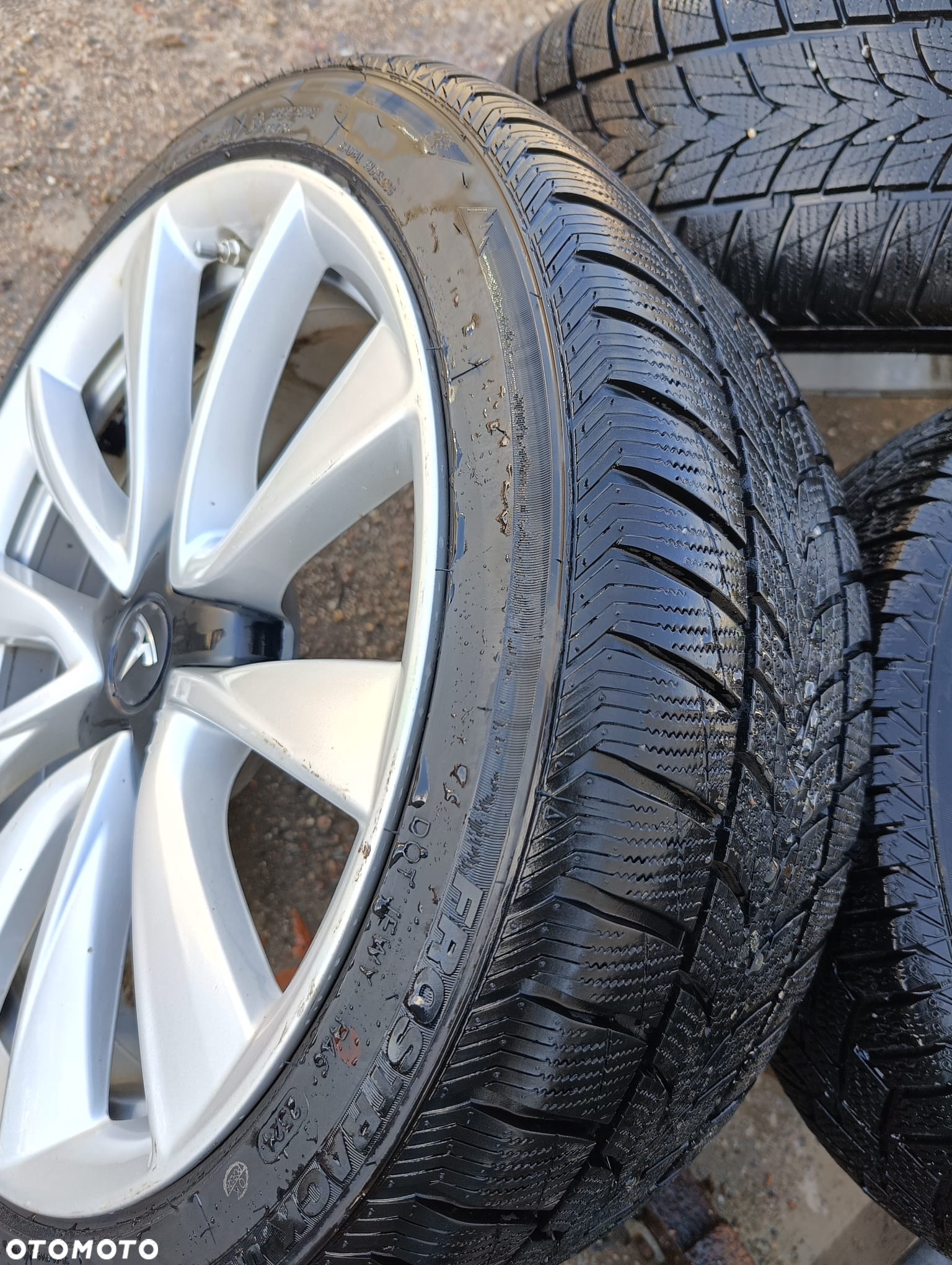 KOMPLET FELG ALUFELG TESLA 3/Y 5X114.3 R19 opony zimowe - 5
