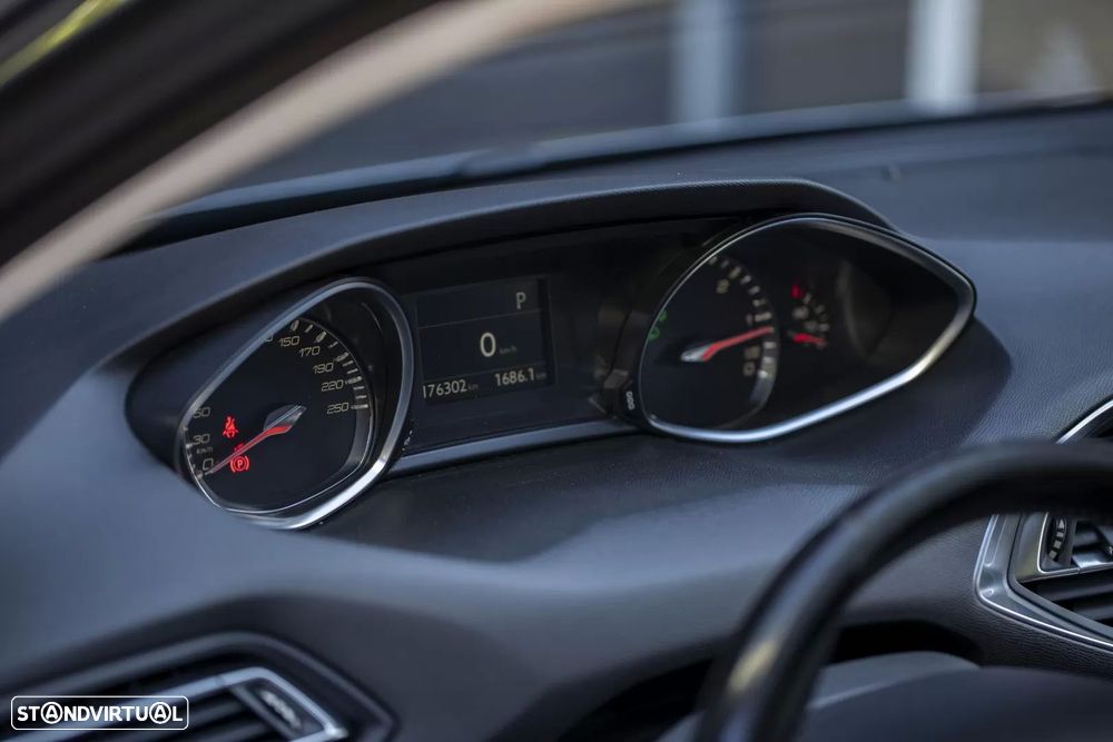 Peugeot 308 2.0 BlueHDi Allure EAT6 - 22
