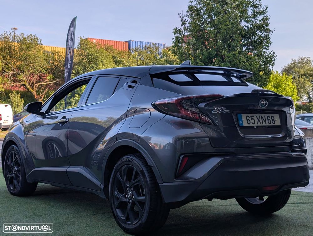 Toyota C-HR 1.8 Hybrid Square Collection - 2