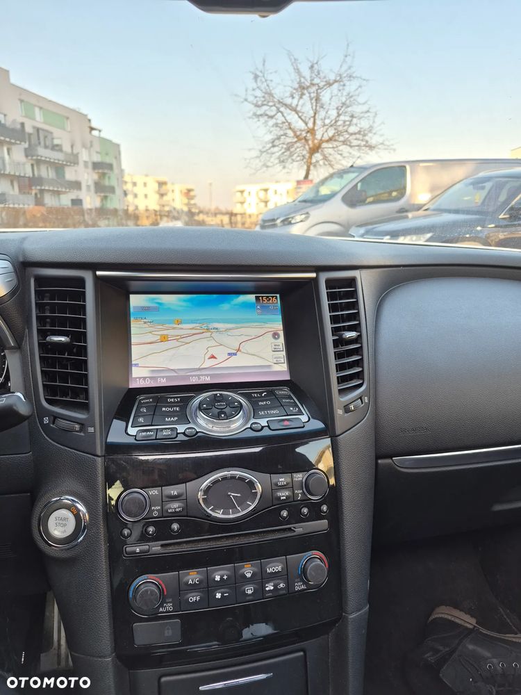Infiniti QX70 3.0d AWD S Premium - 12