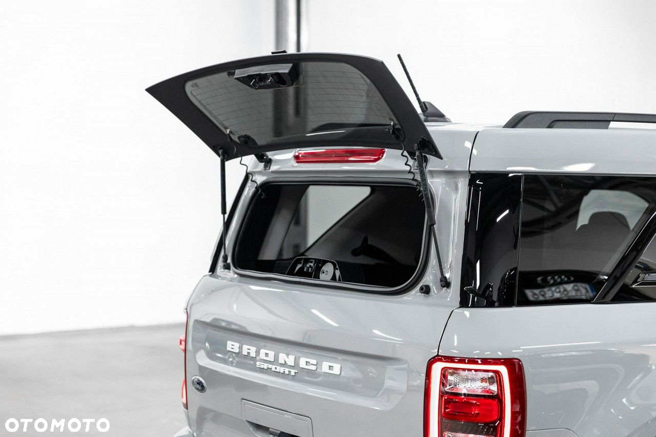 Ford Bronco - 24