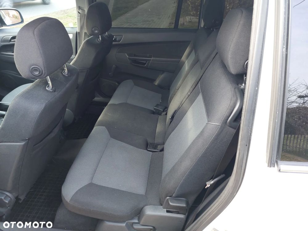 Opel Zafira 1.7 CDTI - 15