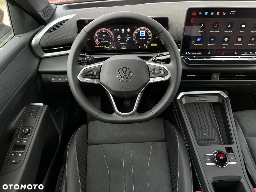 Volkswagen T-Roc - 19