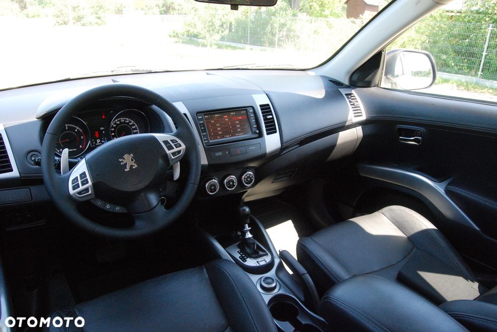 Peugeot 4007 - 16